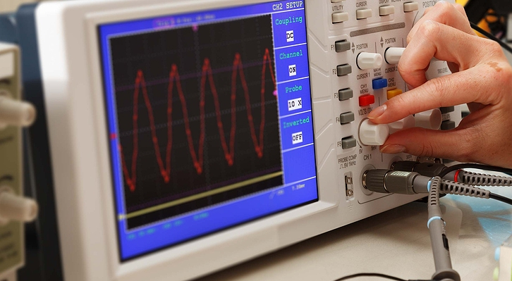 Comment mesurer les ondulations de la tension d'alimentation sur un oscilloscope
